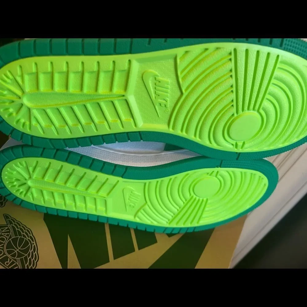 Nike MEN'S AIr Jordan 1 Zoom Air CMFT STADIUM GREEN SIZE 8.5 ct0978-300